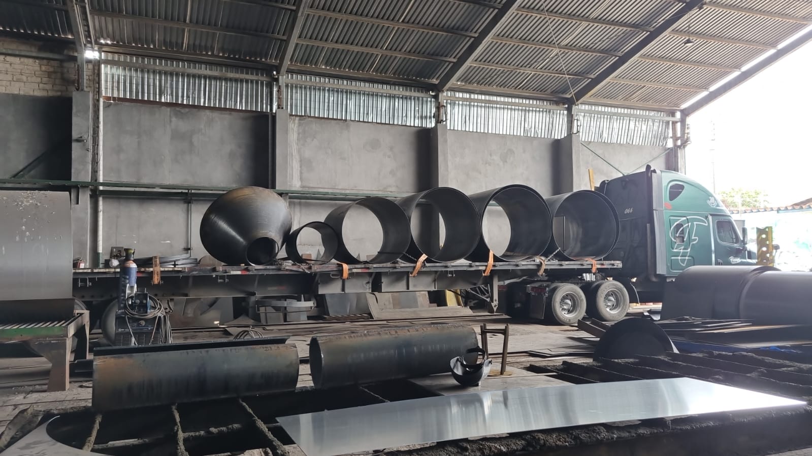 Piezas industriales roladas y listas para embarque